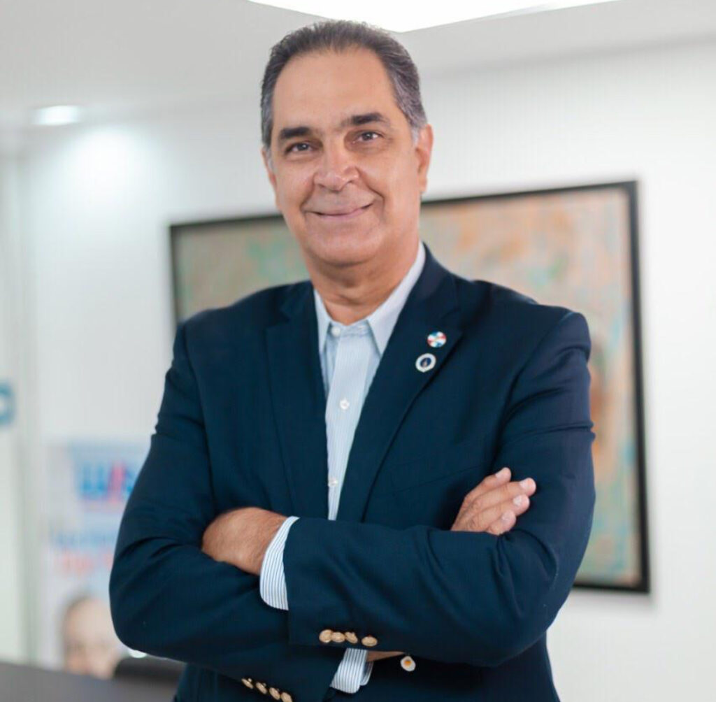 Dr. Santiago Hazim